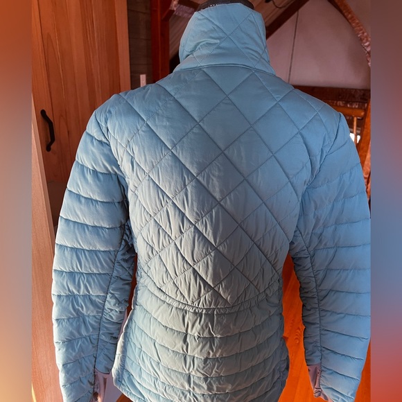Women’s Flylow Insulated Jacket, Size Medium - Picture 3 of 6
